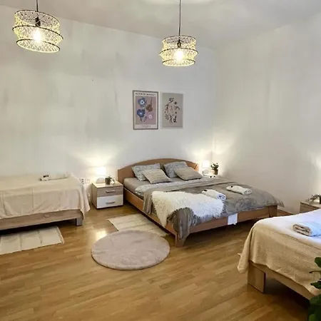 Olivia - Old Town, Ac * Bratislava